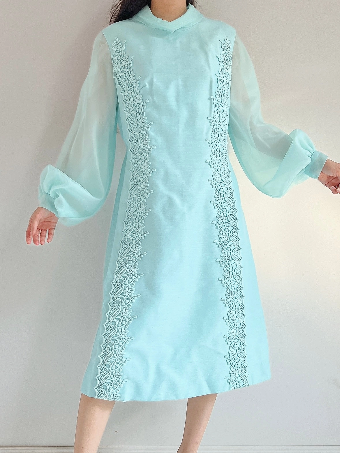 1960s 2-Piece Aqua Puff Sleeve Raw Silk and Organza Dress - M