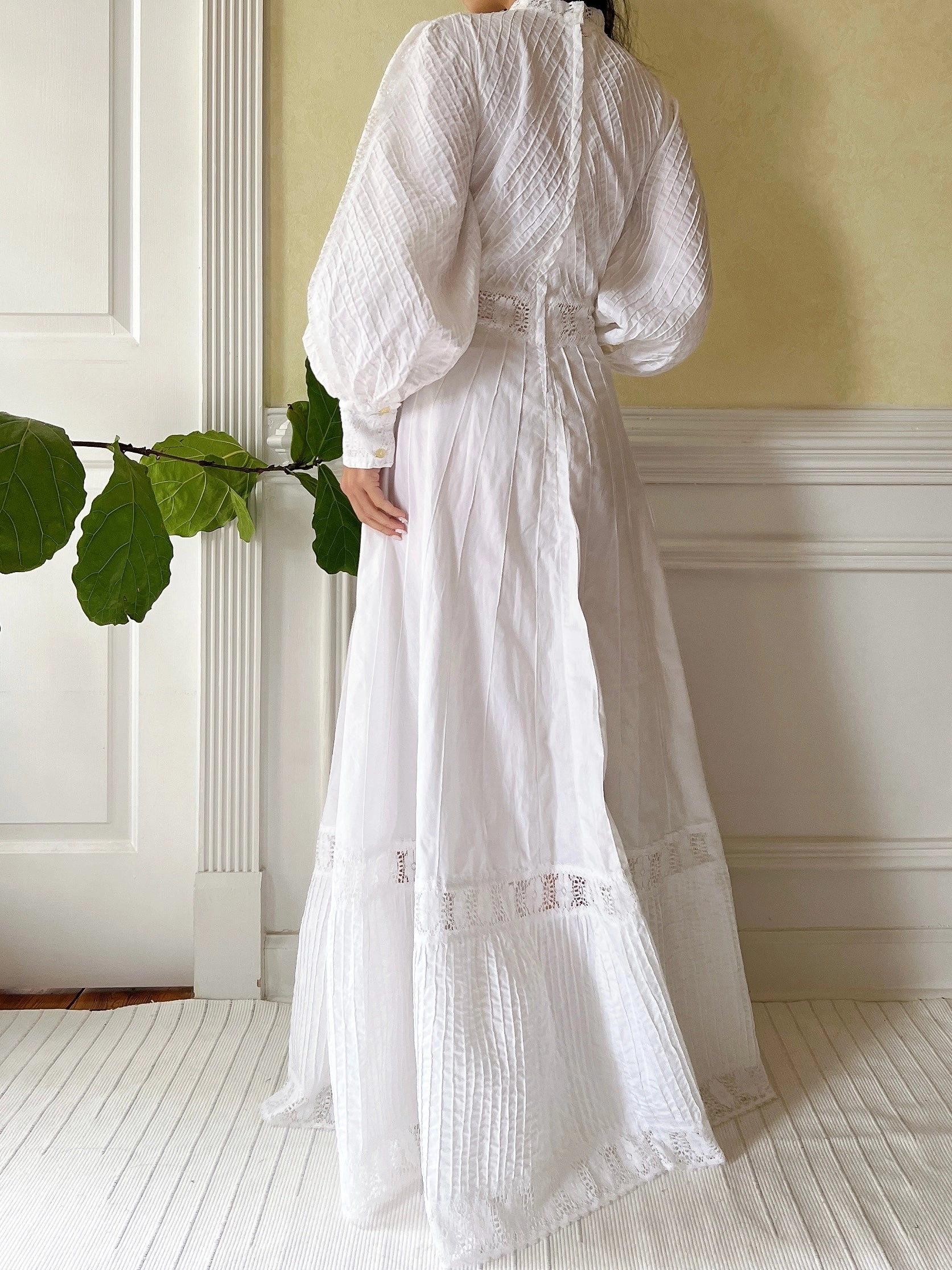 1970s Cotton Puff Sleeve Dress - S