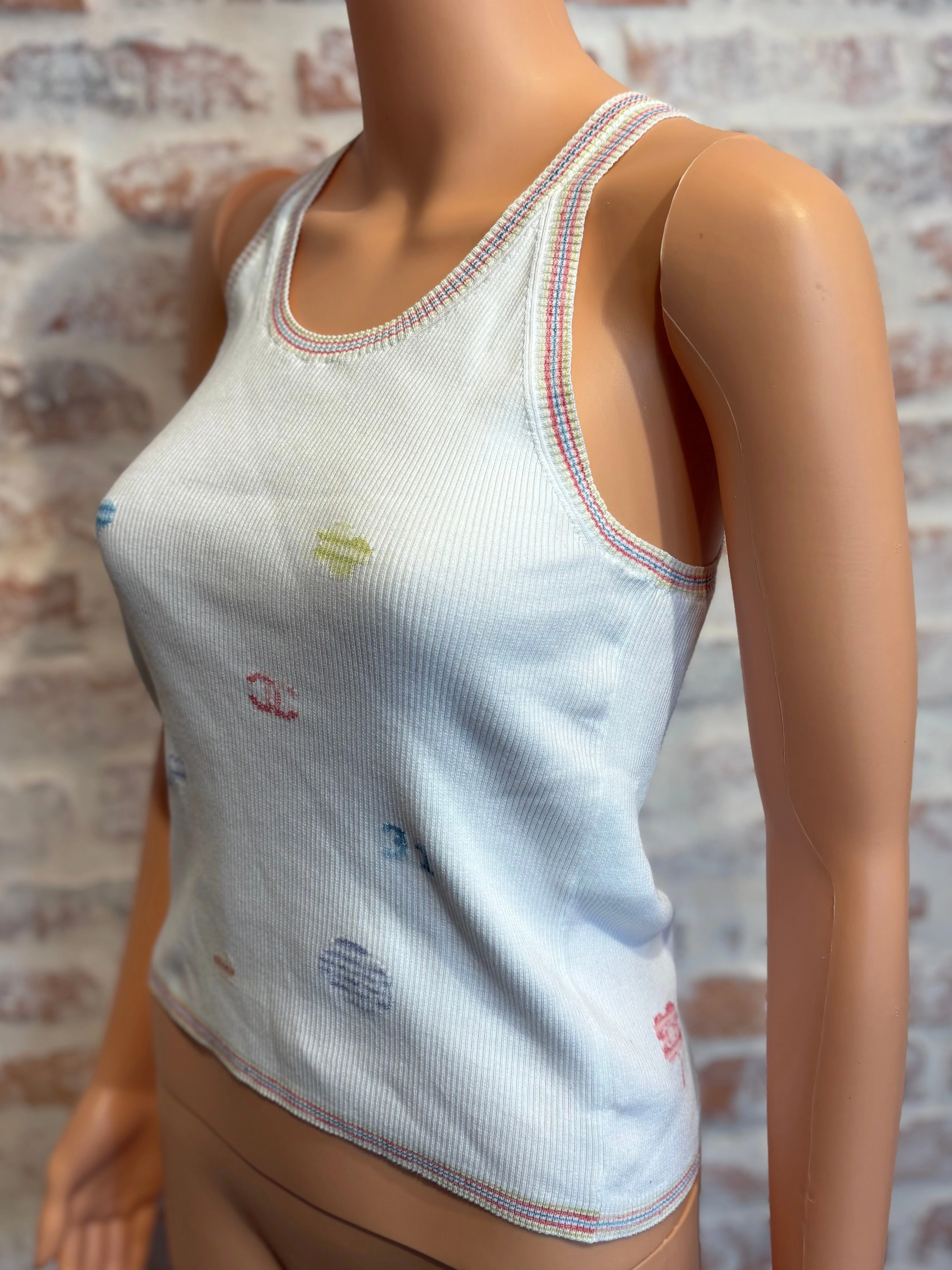 CHANEL White Ribbed Multicolor Clover Tank Top Sz 40