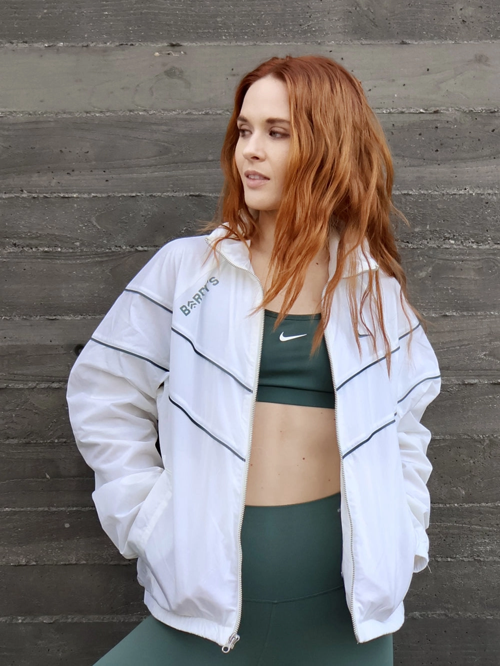 NIKE WOVEN FULL ZIP JACKET VINTAGE GREEN