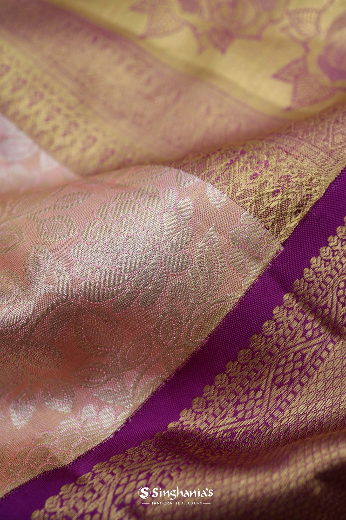 Spanish Pink Kanjivaram Silk Saree With Floarl Jaal