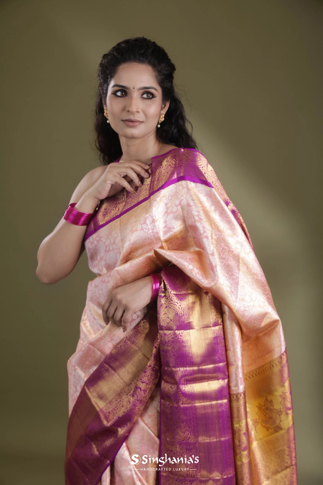 Spanish Pink Kanjivaram Silk Saree With Floarl Jaal