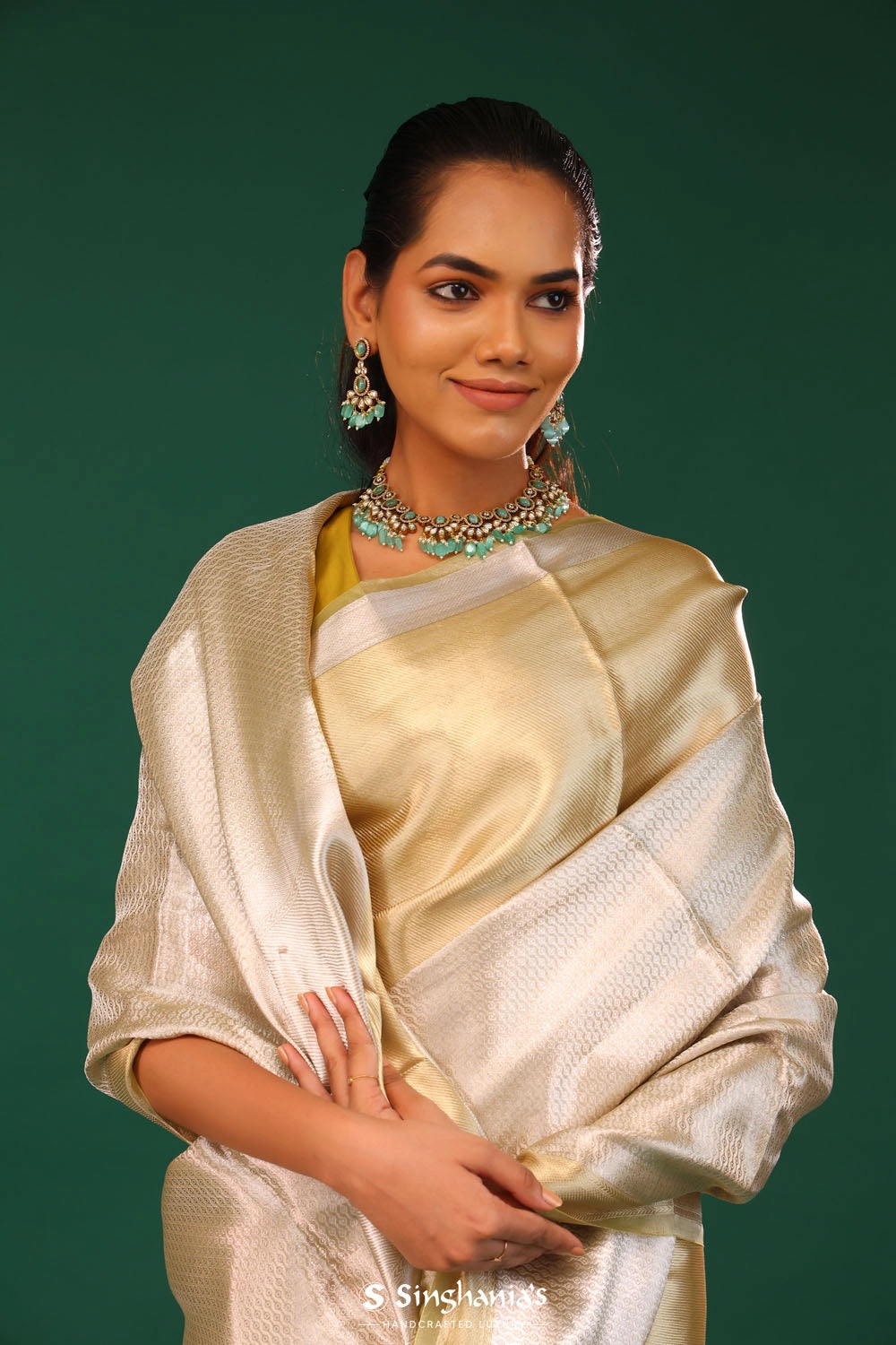 Vegas Gold Jaal Tissue Banarasi Saree