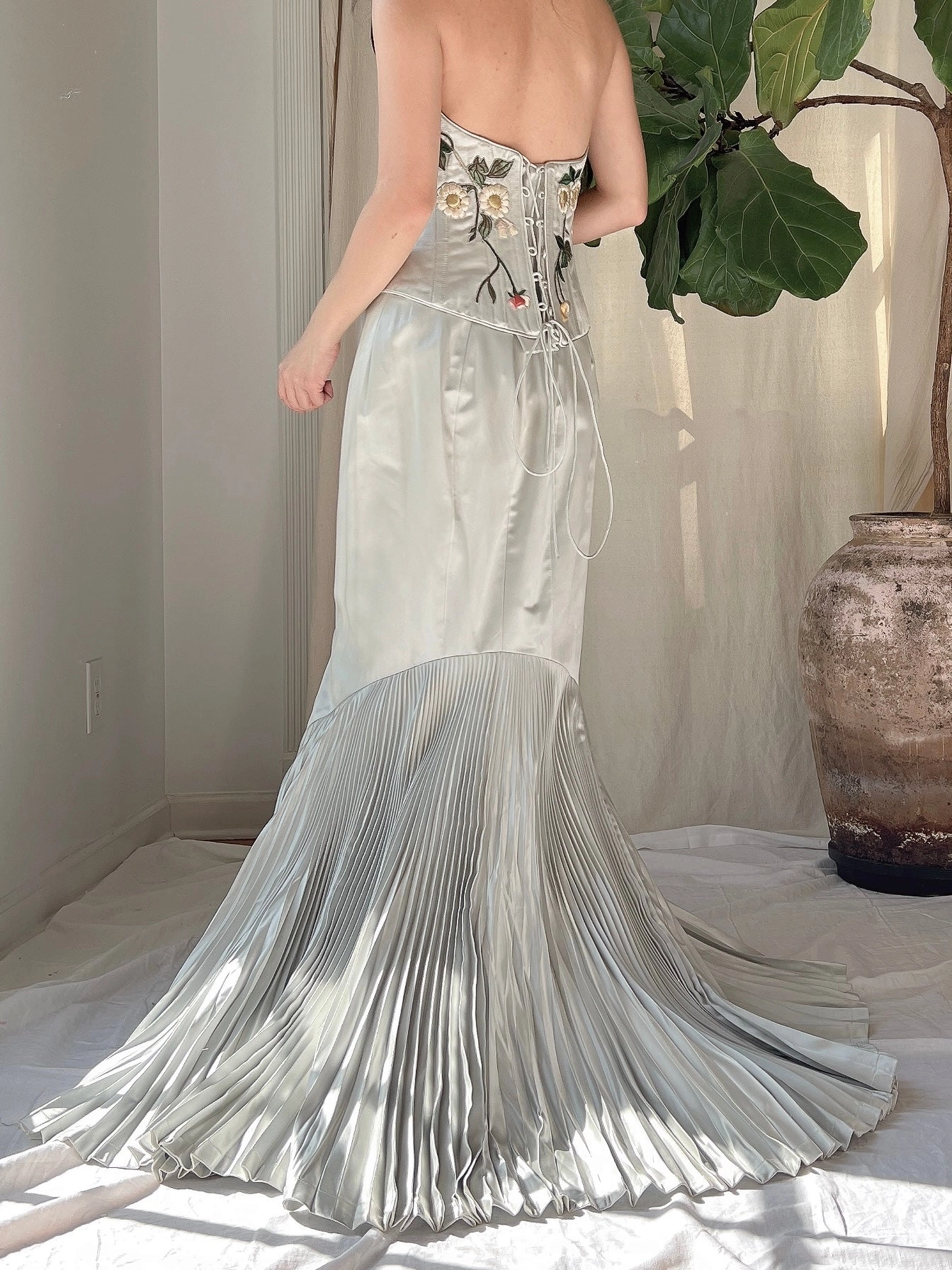 Vintage Silk Couture Eavis and Brown Embroidered Ensemble - M